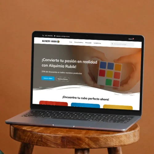 Laptop mostrando una web de venta de buos rubik